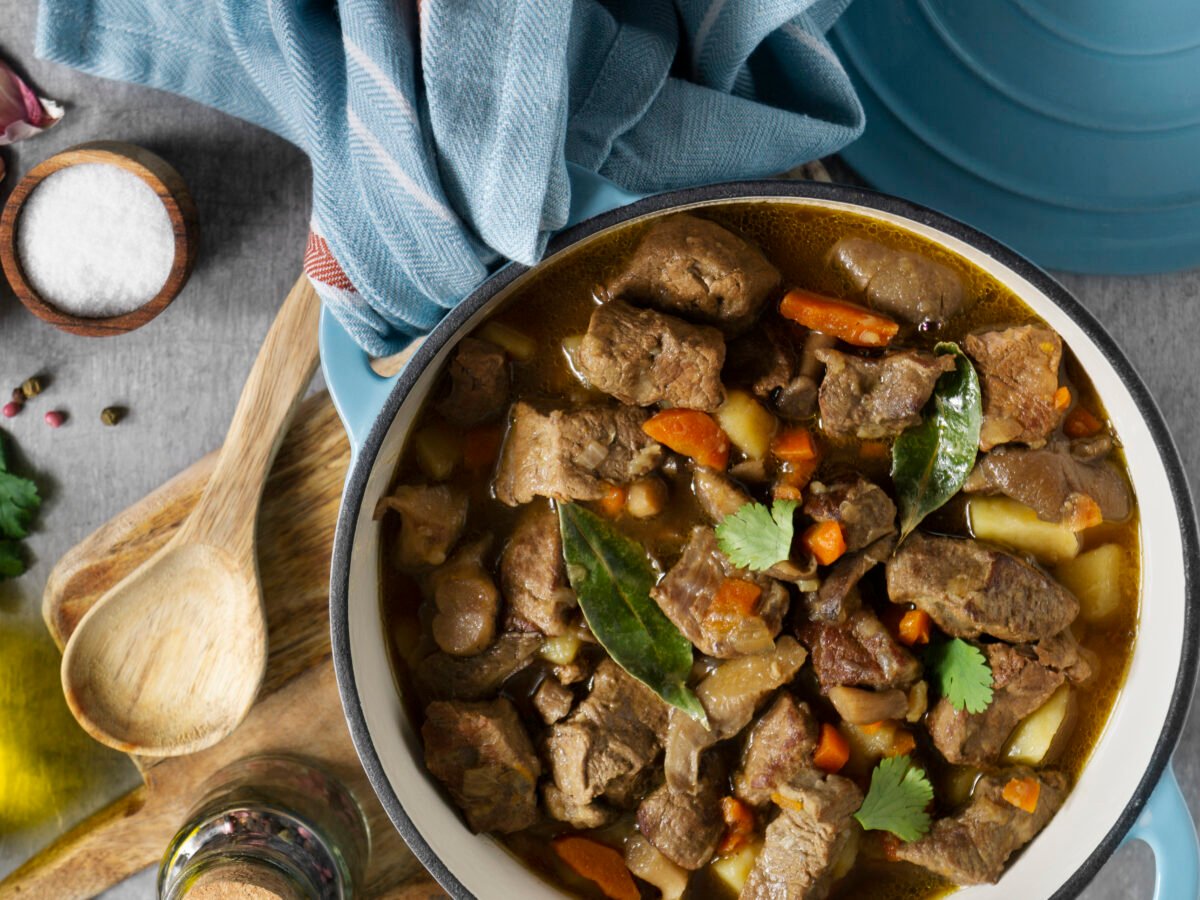 Fall-Off-The-Bone Sunday Magic: A Rich SA Oxtail Recipe