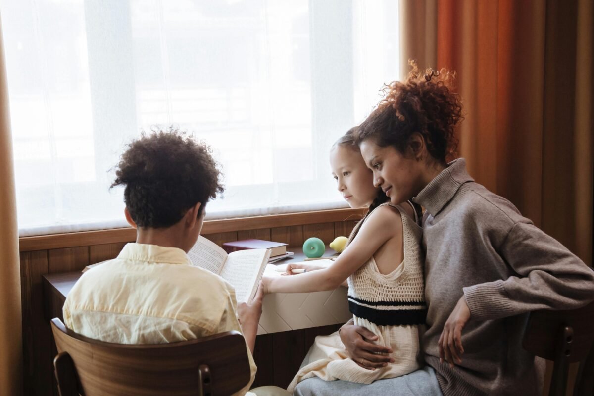 A-happy-family-engaged-in-learning-illustrating-the-rise-of-homeschooling-in-South-Africa